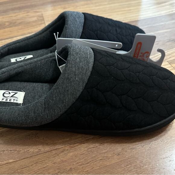 Men’s EZ Feet Memory Foam Slippers, Black and Gray, XXL (13/14) - Picture 6 of 11